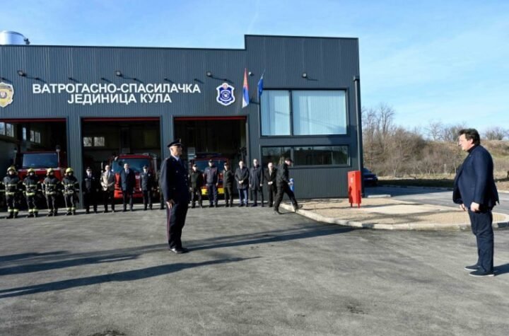 POBOLJŠANJE USLOVA RADA VATROGASACA U KULI: Ministar Gašić otvorio novi objekat (FOTO)
