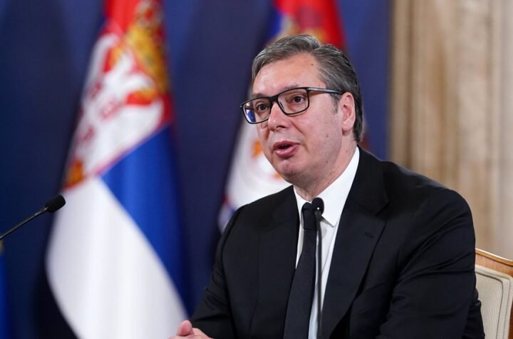 Predsednik Vučić u Parizu: Danas prisustvuje svečanom otvaranju Srpske kuće