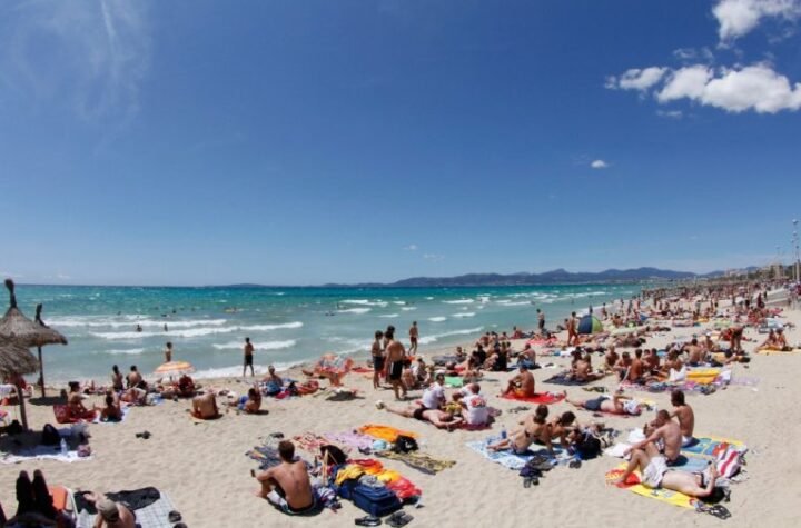 ŠOK U KOMŠILUKU: Ljudi nisu mogli da veruju ŠTA se pojavilo na plaži! (FOTO)