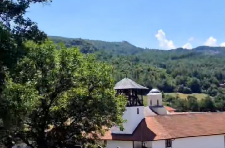 SPAS TRAŽI U MANASTIRU I MOLITVI! Marko Janjušević pobegao iz grada, doživeo PREOBRAŽENJE KRAJ ČUDOTVORNE IKONE!