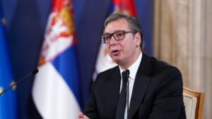 Vučić otputovao za Njujork! Predsednik objavio fotogragiju iz aviona: Očekuju ga susreti sa više od 40 državnika