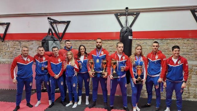 KIK-BOKSERI POKORILI KONTINENT, SRBIJA OSVOJILA 18 MEDALJA! Selektor: Vladimirović: Ovo je izvanredan rezultat