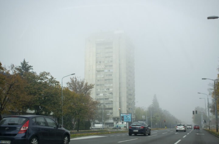 MRAZ I POLEDICA OTEŽAVAJU VOŽNJU! Vozači, oprez: sneg na teritoriji Ivanjice i Kruševca!