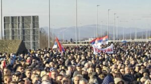 Moćne fotografije sa otvaranja auto-puta, okupile se hiljade ljudi! Vučić: Ponosan sam na našu Srbiju