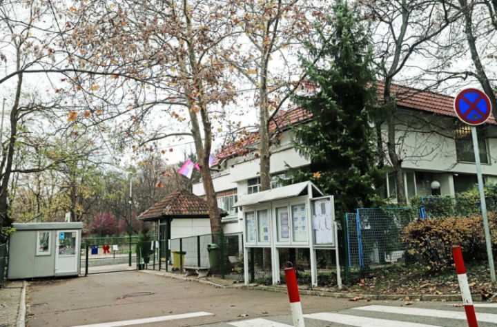 SRAMNO! Iz Francuske zahtevaju od roditelja da puste decu na protest! Nankon što su zaposlili ubicu, skandali u ovoj školi ne prestaju!