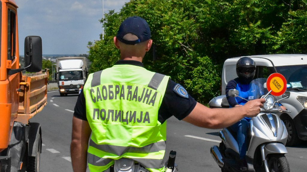 Saobraćajna policija uputila APEL VOZAČIMA: Tiče se alkohola