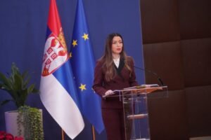 Ministarka Mesarović o upadu opozicije u Gradsku kuću u Novom Sadu: Volju građana nećete prekrajati razbijanjem, uništavanjem i nasilnim upadima u institucije!