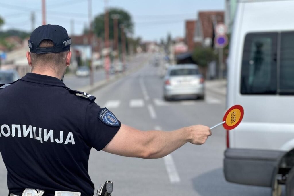 Teška nesreća na ulazu u Smederevsku Palanku: Povređene dve osobe! (FOTO)