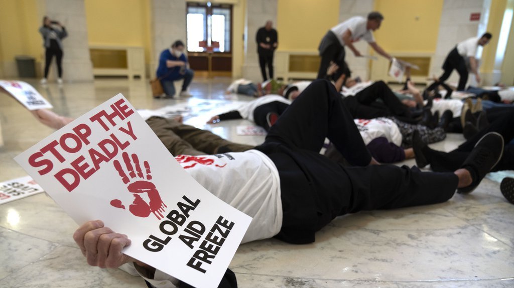 U Americi uhapšeno 20 demonstranata: Odbili naredbu policije da se raziđu, pa završili iza rešetaka