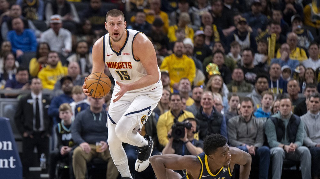 JOKIC JE 'TATA' OVE IGRE!  Srbin ispisao istoriju NBA, ovo nikome nije pošlo za rukom! (FOTO)