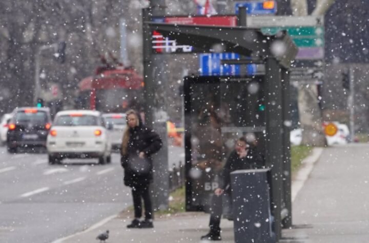 SNEG VEČERAS OČEKUJE OVE PREDELE ZEMLJE! Evo gde će vejati noćas