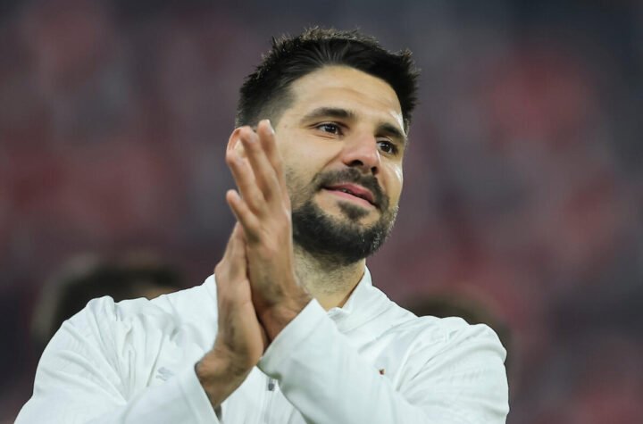 Aleksandar Mitrović u Crvenoj zvezdi?