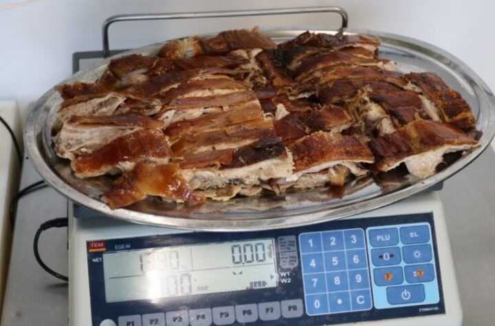 CENE PEČENJA PRED USKRS SKOČILE U NEBESA! Evo koliko pečenjari traže za kilogram!