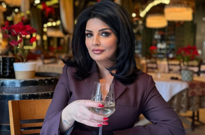 ČITAVA SRBIJA BRUJI O NOVIM FOTOGRAFIJIMA MILENE POPOVIĆ: Svi gledaju u njenu desnu ruku i JEDAN detalj koji sve otkriva! (FOTO)