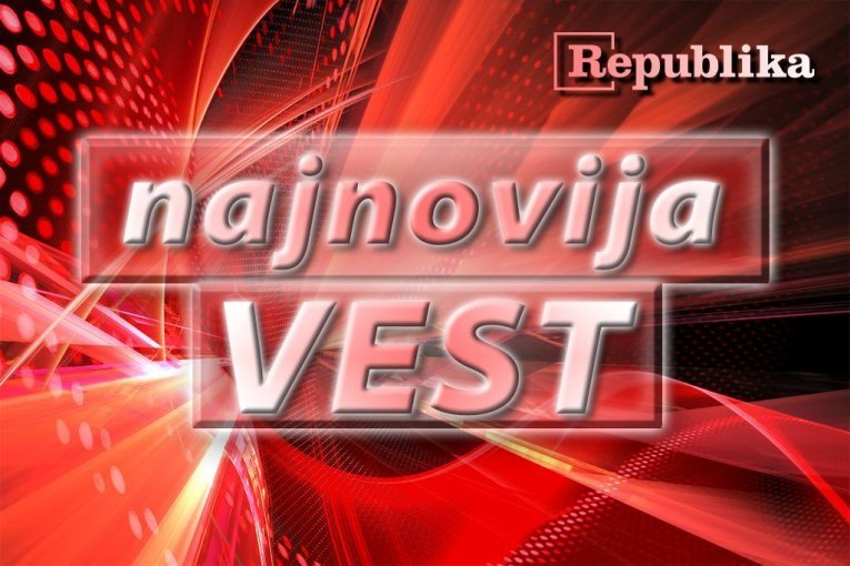 IMA POGINULIH! Avion se srušio na čeličanu u Nemačkoj! ZAGLAVIO SE IZMEĐU DVE HALE PA SE ZAPALIO! (FOTO)