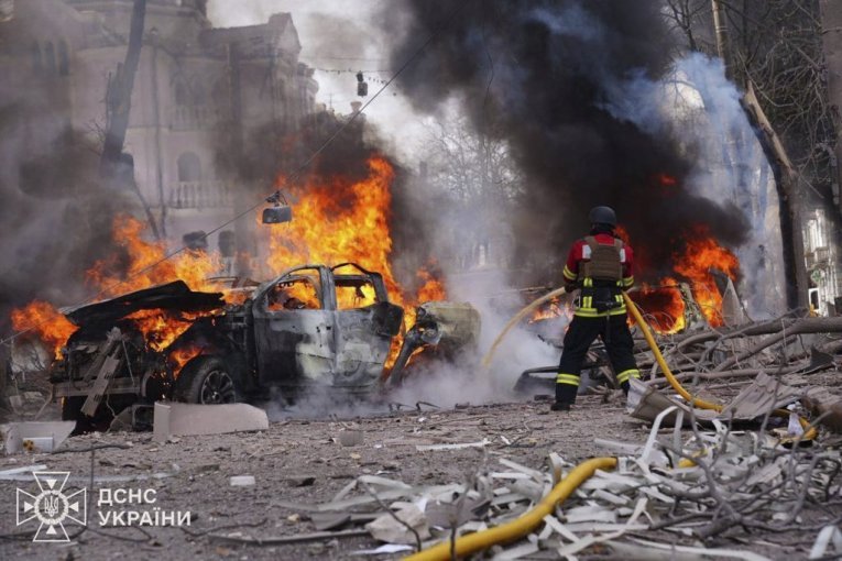 KASETNE BOMBE RAZNELE SVAKU ULICU U HARKOVU! Rusi nemilosrdno tukli po ovom gradu