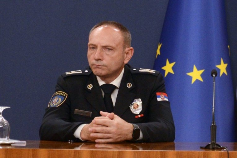 "NAPADI NA POLICIJU SU BILI SA SVIH STRANA" Oglasio se direktor policije o nasilju u Novom Sadu, UPOTREBLJENA MINIMALNA SILA
