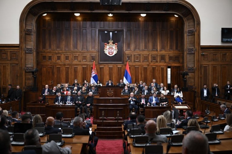 POČELO GLASANJE ZA IZBOR NOVE VLADE!