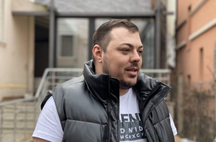 SLOBA VASIĆ PROGLAŠEN MRTVIM: Pevač besan kao ris zbog LAŽNIH vesti, spreman da se osveti počiniocima - CEO BALKAN ĆE ZNATI KO STE! (FOTO)