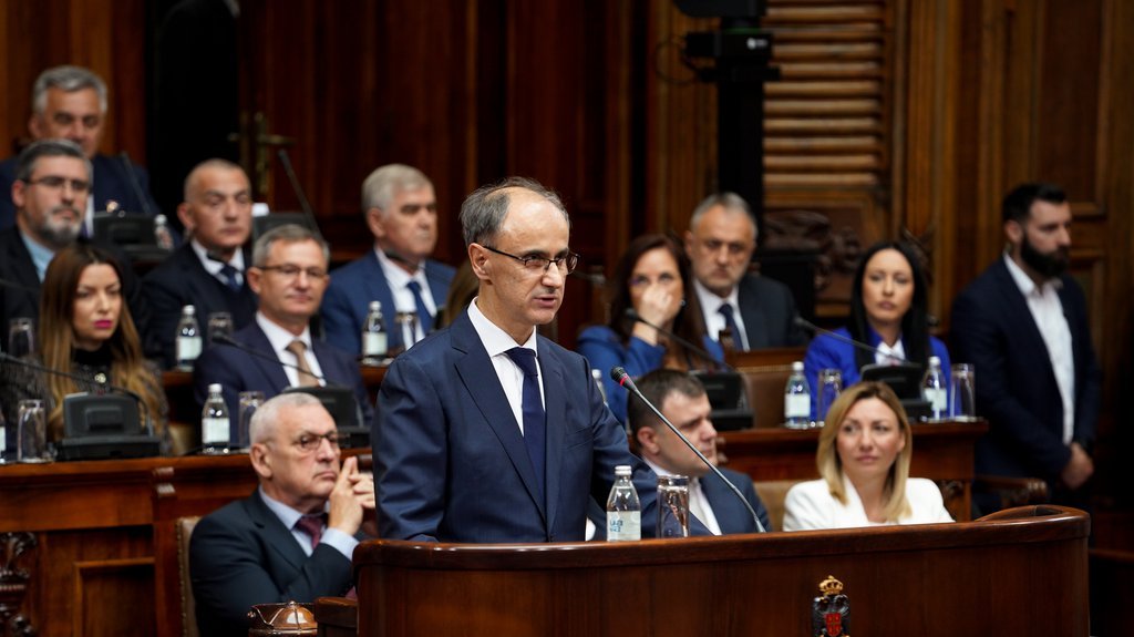 Škole da se hitno vrate nastavi: Đuro Macut poslao važnu poruku, uputio i poziv univerzitetima