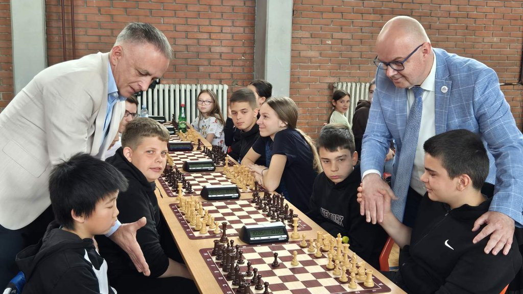 U GROCKOJ POČELO EKIPNO PRVENSTVO OSNOVNIH ŠKOLA BEOGRADA – 24 EKIPE NA STARTU