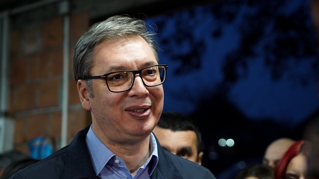 UŽIVO NA TV PINK I PINK.RS! Predsednik Vučić obilazi radove na izgradnji Tiršove 2