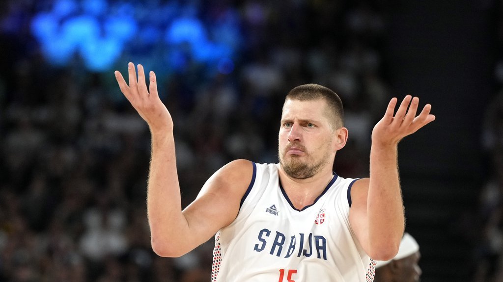 'JOKIĆA JE NEMOGUĆE ČUVATI - ON JE GENIJE!' NBA as progovorio o nezaustavljivom Srbinu: Mislim da igram dobro protiv njega, a onda pogledam statistiku