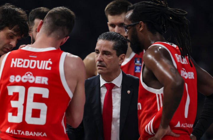 "Cela ekipa se povukla": Šta se dešava u taboru Crvene zvezde?