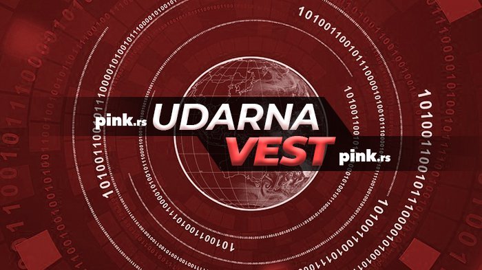 Drama u Doboju: Vetar oborio skelu, vatrogasci izvlačili ljude iz automobila