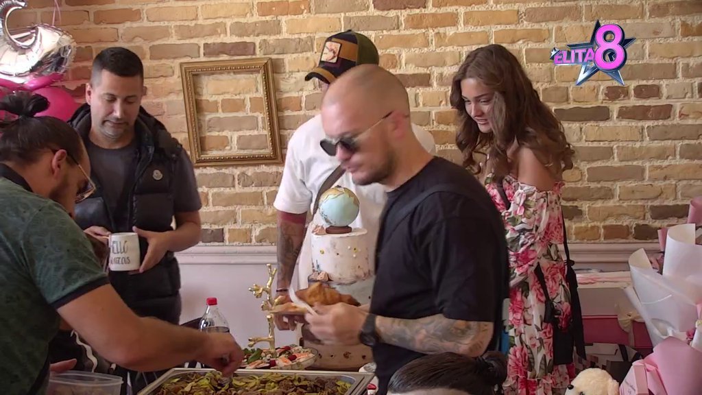 Gozba raspametila sve: Učesnicima pale vilice kad su ugledali hranu na stolu, Matejini najdraži se potrudili da se Sofi danas oseća kao princeza! (VID