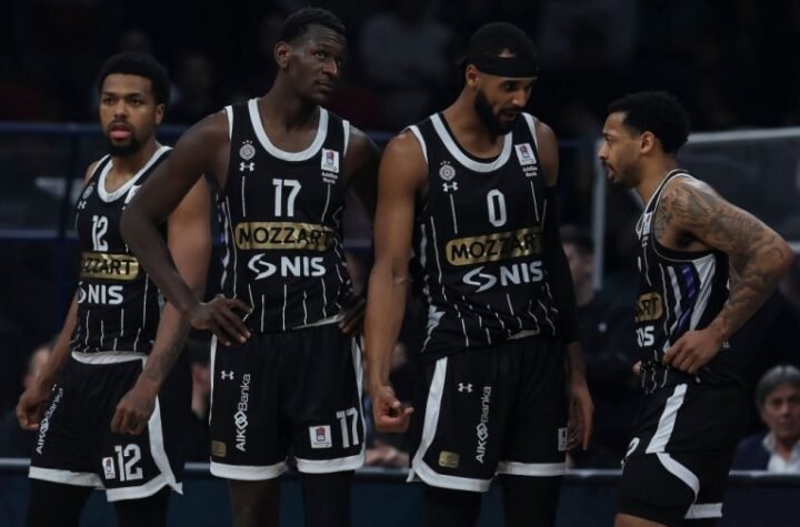 LEGENDA SRPSKE KOŠARKE GLEDA PARTIZAN U ARENI: Jedan od najvećih u prvom redu protiv Spartaka! (FOTO)