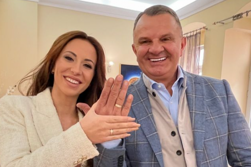 NAŠA PEVAČICA PROGOVORILA O NAJBOLNIJOJ TEMI: Na redu je OSTAVINSKA rasprava nakon SMRTI supruga, evo šta se dešava sa njegovim detetom!