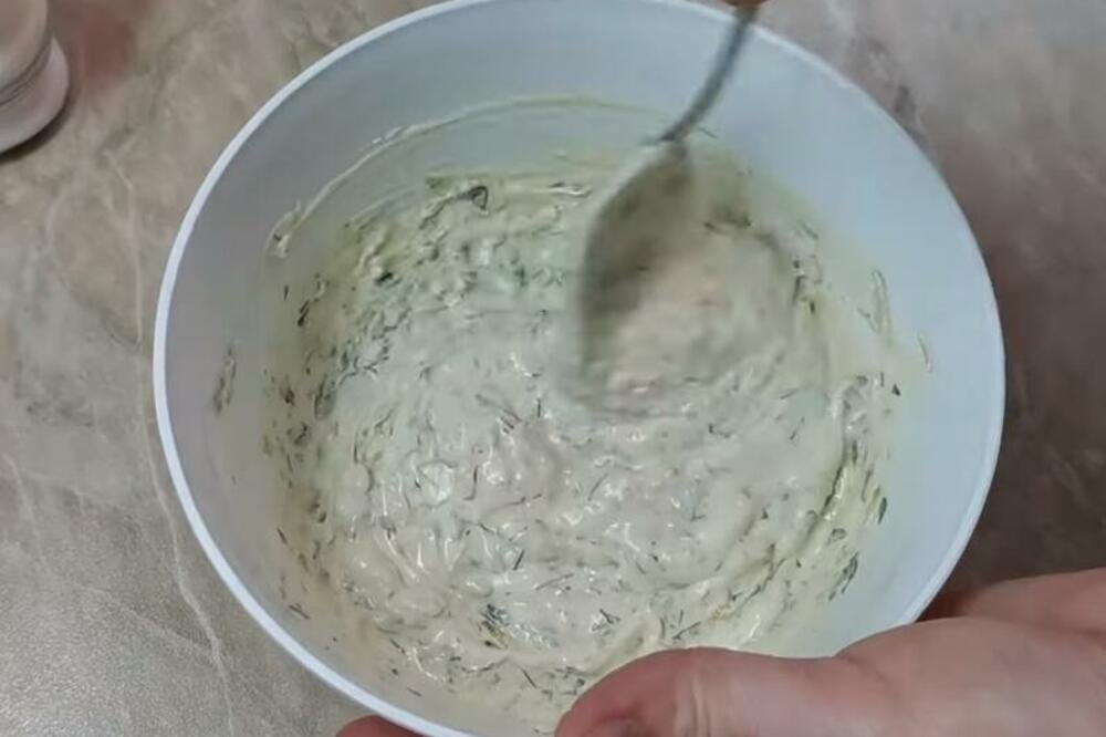 Napravite kremasti tartar sos za 10 minuta: Nema ništa veštačko, sastojci zdravi, a ide uz svako jelo savršeno!