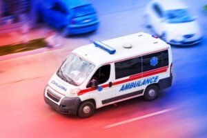 OBOREN MUŠKARAC NA OKRETNICI TROLEJBUSA NA BANJICI! Zadobio teške telesne povrede!