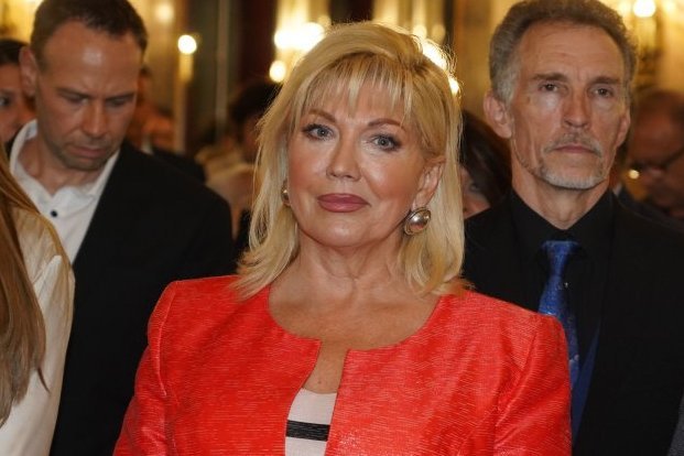 PLAŠE JE MLADI MOMCI, NJIH MORA DA IZBEGAVA! Suzana Mančić se izlanula, odmah usledilo priznanje o MUŽU!