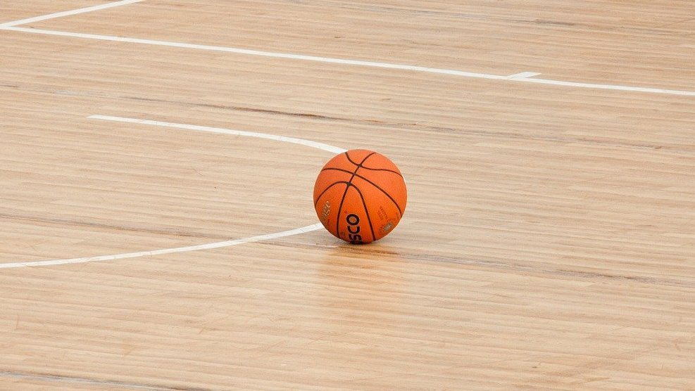 POTPUNI ŠOK! POZNATI SRPSKI KOŠARKAŠ IZBAČEN IZ SPORTA ZBOG KLAĐENJA: Hitno se oglasio Košarkaški savez Srbije