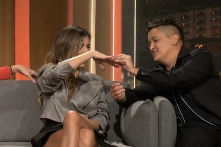 ŠOK-PRIZNANJE: Jovana Pajić pred Marijom Šerifović OTKRILA U KOGA JE ZALJUBLJENA - Javnost totalno zbunjena!