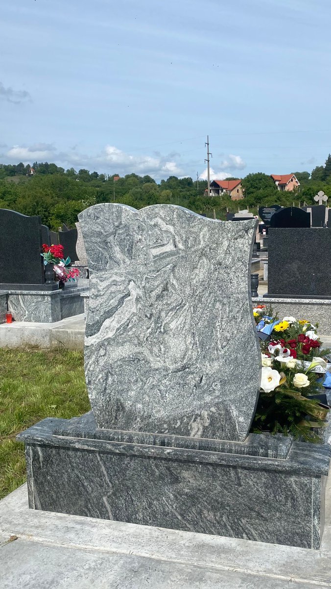 Sahranjen Damir Dokć: Jelena nije došla, ali je poslala venac
