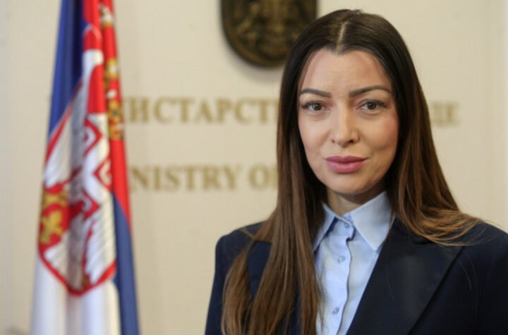 "TERORISTI NA SLOBODI, A MLADIĆI KOJI SU BRANILI PROSTORIJE SVOJE STRANKE IZA REŠETAKA"! Mesarović o odluci suda u Novom Sadu!