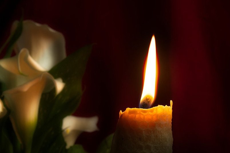 TRAGEDIJA NA ESTRADI! Nakon Marine Tucaković, on je napisao NAJVEĆE HITOVE, a danas se svi opraštaju od njega!