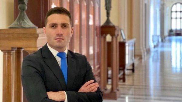 Terzić: Prvo ste lažima uništavali Telekom pa kad je Šolak prodao biznis, onda muk