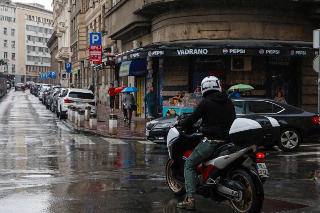 U ovom delu Srbije će u narednih sat vremena biti jakih pljuskova!