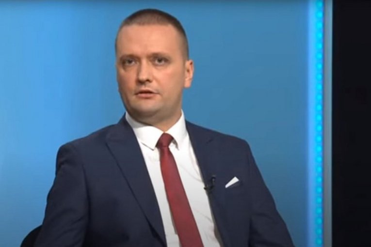 VUČIĆ OSUJETIO BLOKADERE I OPOZICIJU, I POSLEDNJI MANEVAR PROPAO: Graovac o porukama poslatim sa skupa iz Niša