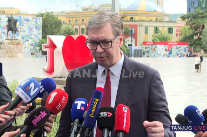 VUČIĆU CRNOGORSKA NOVINARKA POSTAVILA PROVOKATIVNO PITANJE! Predsednik joj "očitao lekciju", pomenuo Povelju i Rezoluciju