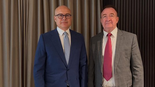 'INTELEKTUALAC KOJI NEPOGREŠIVO PROGNOZIRA KRETANJA NA MEĐUNARODNOJ SCENI' Vučević ugostio jednog od najpriznatijih svetskih analitičara (FOTO)