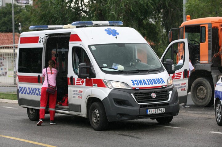 Autobus pokosio devojčicu na Smederevskom putu! U teškom je stanju, povređena joj...