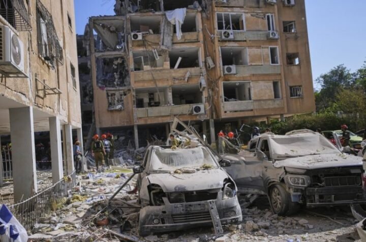 BOMBARDOVANA BOLNICA! Stravičan raketni napad na Tel Aviv - naneta je ogromna šta