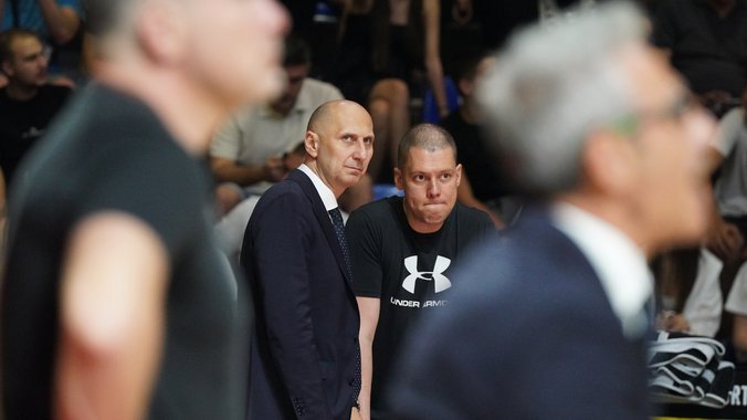 CRNO-BELI PA RAZBILI SPARTAK U PIONIRU! Partizan poveo u finalnoj seriji! Pokuševski 'crtao' po terenu poput najboljeg pleja! (FOTO)