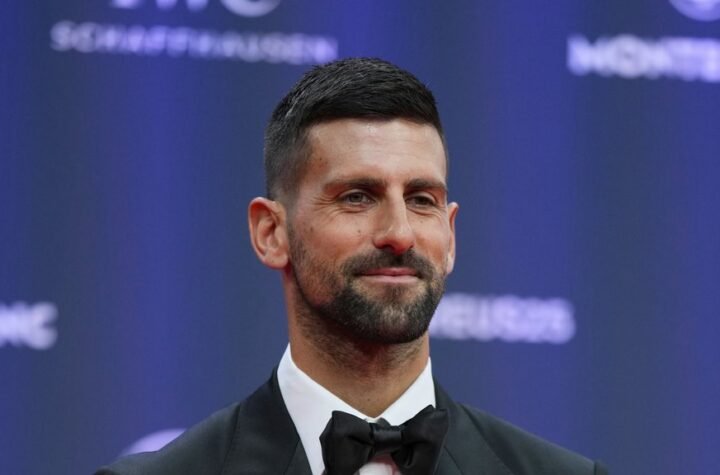 ĐOKOVIĆ ODUŠEVIO NAVIJAČE ŠIROM SVETA! Novak stigao na Vimbldon, odmah se oglasio i ostavio poruku - društvene mreže se usijale!