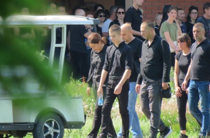 EKSKLUZIVNO! Prve reči oca nastradale Tijane u Budvi kidaju dušu! Mučni čovek posle ćerkine sahrane traži SAMO JEDNO!